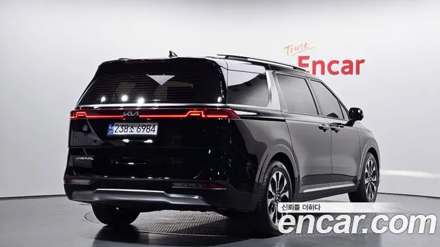 Kia Canival Carnival 4 поколение Дизель 9 мест Signature — Фото автомобиля 2