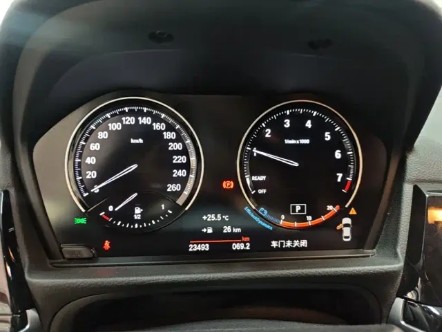 BMW 1 Series — Фото автомобиля 11