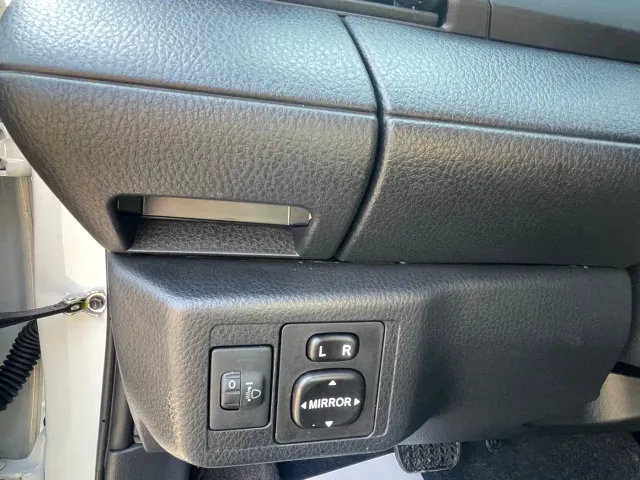 Toyota YARiS L Zhi Xuan — Фото автомобиля 11
