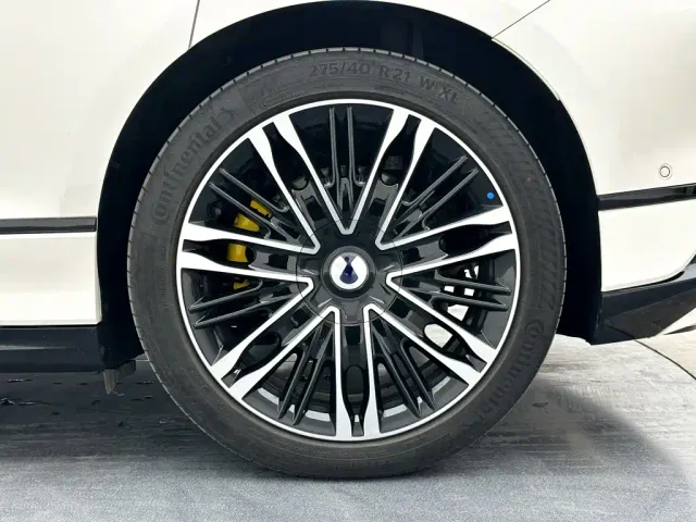 Denza Z9GT — Фото автомобиля 30