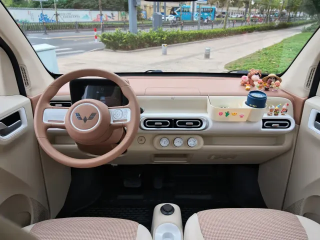 Wuling Hongguang Mini EV — Фото автомобиля 13