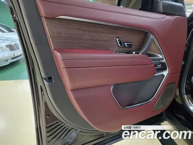 Land Rover Range Rover — Фото автомобиля 12