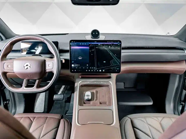 Nio EC6 — Фото автомобиля 13