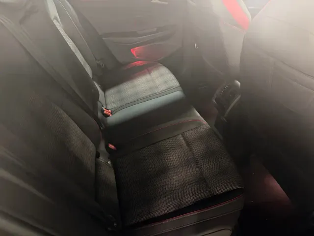 Volkswagen Golf GTI — Фото автомобиля 5