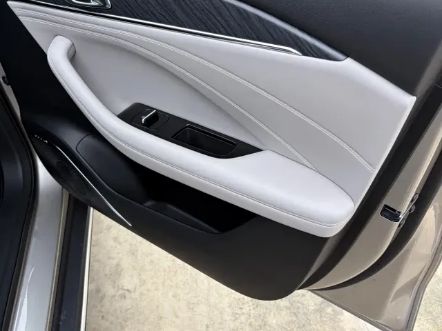 Geely Galaxy Stellar 6 — Фото автомобиля 15