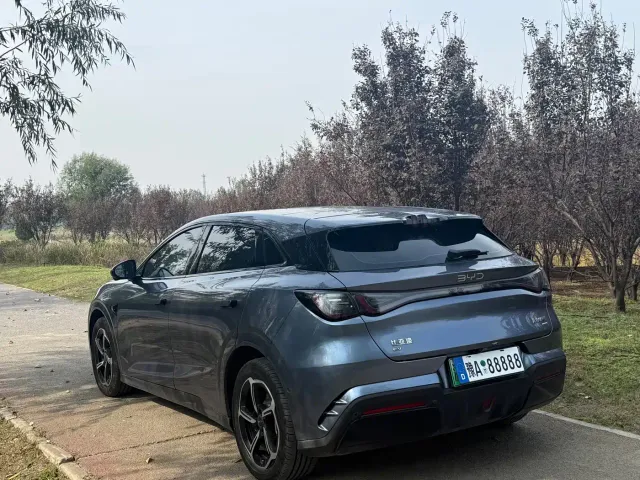 BYD Seal 06 GT — Фото автомобиля 7