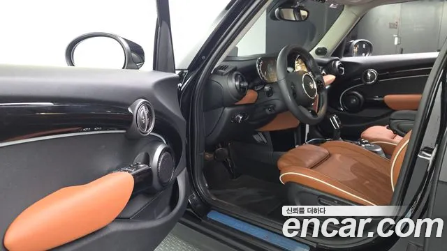 MINI Cooper — Фото автомобиля 10