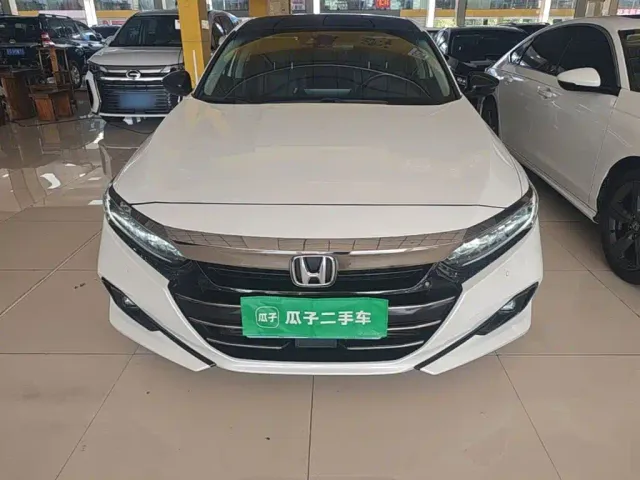 Honda Accord — Фото автомобиля 2