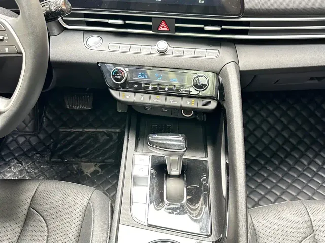 Hyundai Elantra — Фото автомобиля 7