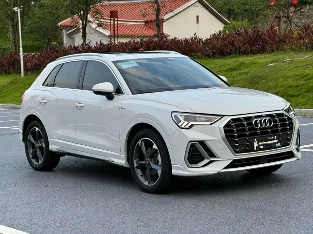 Audi Q3 — Фото автомобиля 3