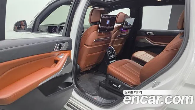 BMW X7 G07 — Фото автомобиля 18