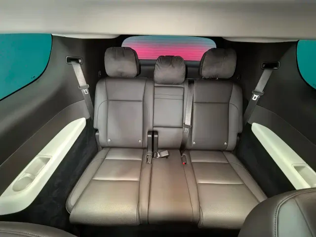 Li Auto MEGA — Фото автомобиля 6