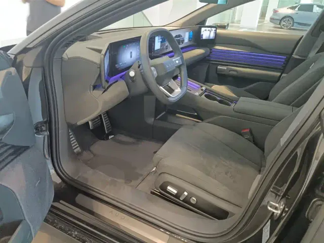 Audi E5 Sportback — Фото автомобиля 15