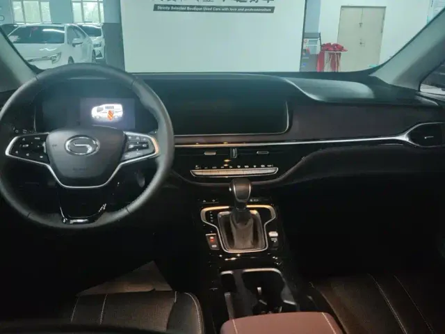 GAC Trumpchi M6 — Фото автомобиля 13