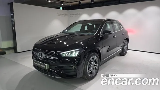 Фотография автомобиля — Mercedes-Benz GLA-Class H247