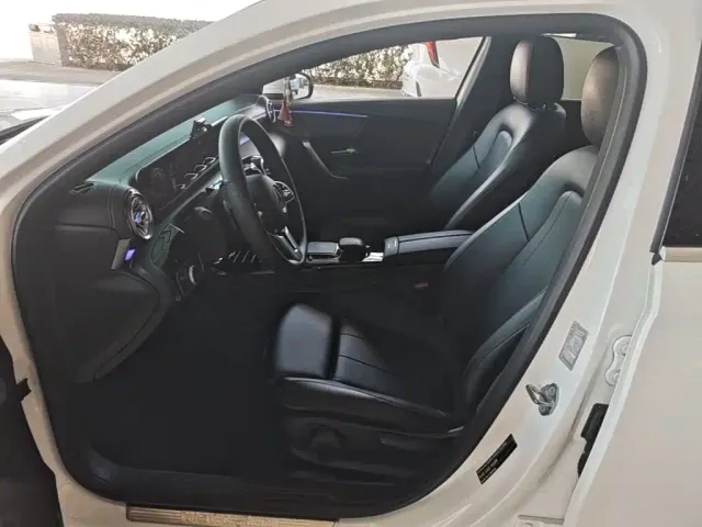 Mercedes-Benz A-Class — Фото автомобиля 14