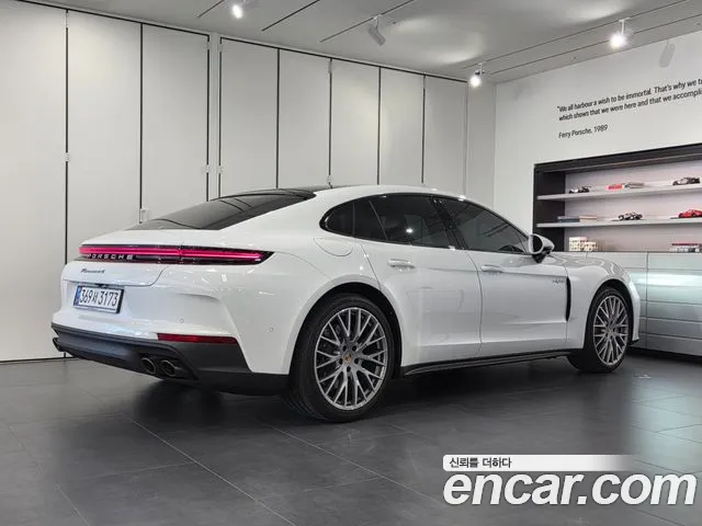 Porsche Panamera — Фото автомобиля 2