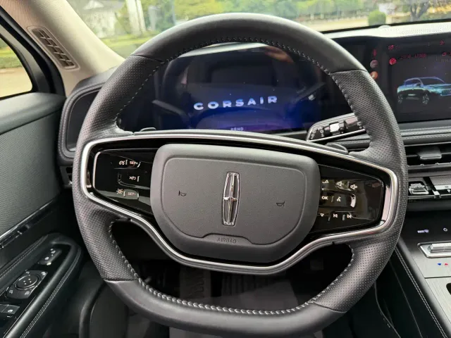 Lincoln Corsair — Фото автомобиля 21