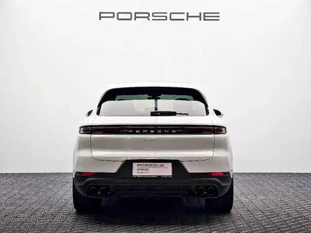 Porsche Cayenne — Фото автомобиля 3