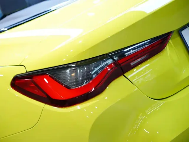 BMW M4 — Фото автомобиля 14