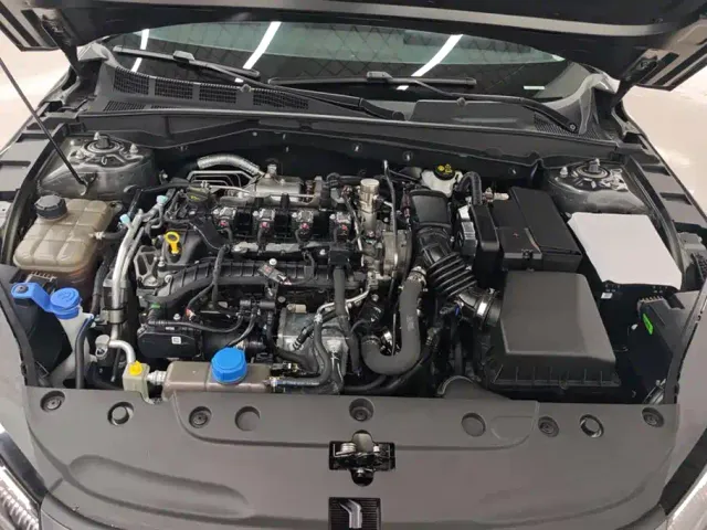 Changan Eado — Фото автомобиля 10