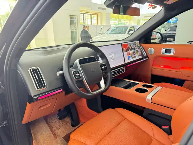 Li Auto L9 — Фото автомобиля 5