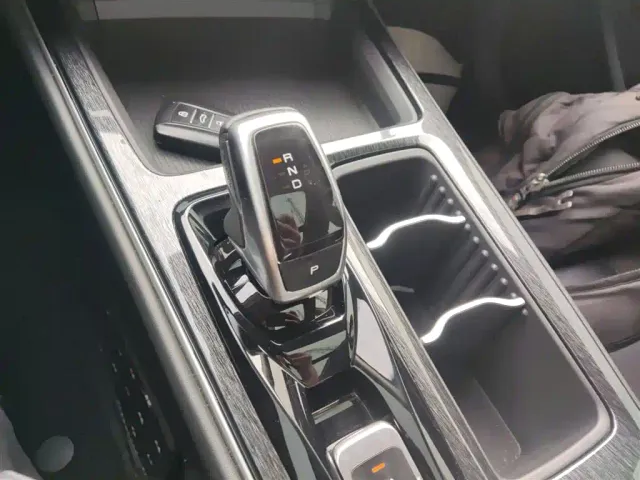 Dongfeng Yixuan MAX — Фото автомобиля 5