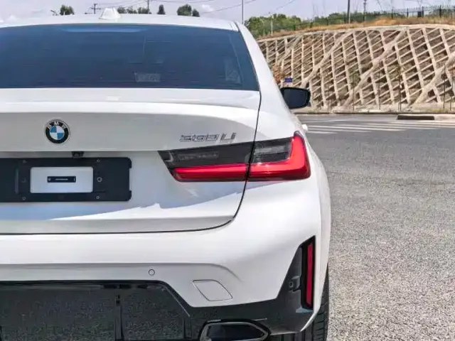 BMW 3 Series — Фото автомобиля 9