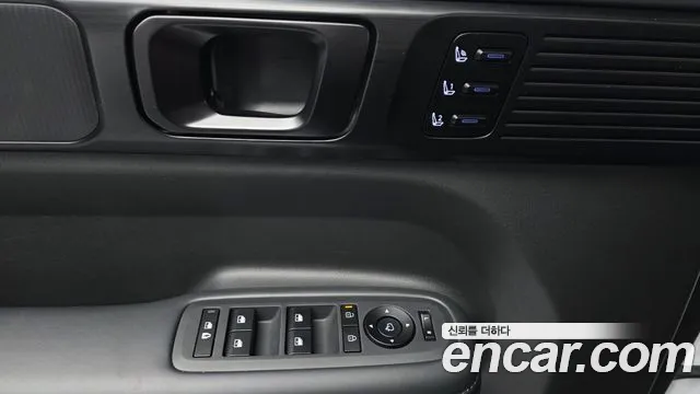 Hyundai Santafe — Фото автомобиля 11