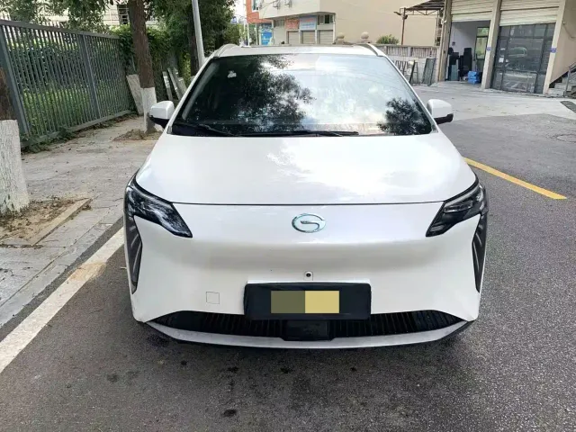 GAC Aion Y — Фото автомобиля 2