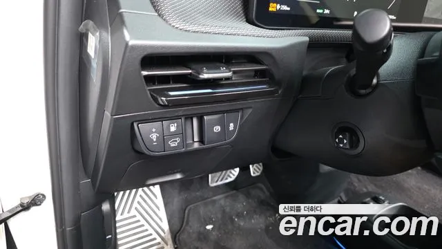 Kia EV6 — Фото автомобиля 29