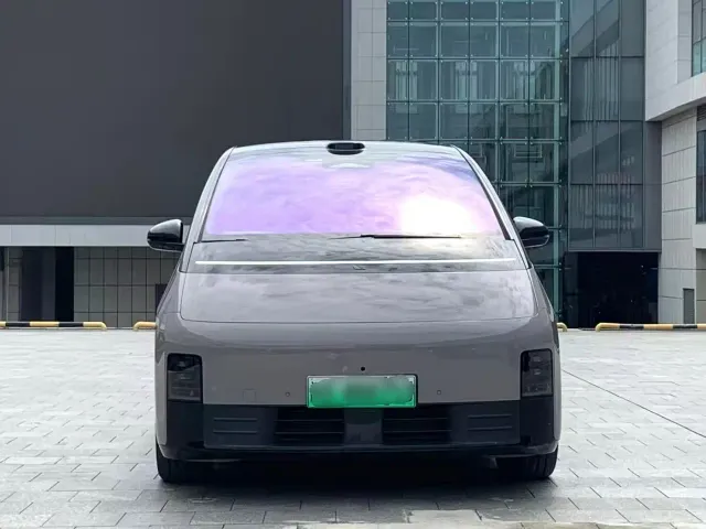 Li Auto MEGA — Фото автомобиля 2
