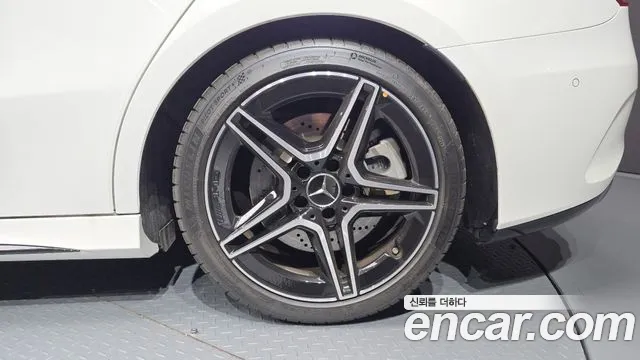 Mercedes-Benz A-Class W177 — Фото автомобиля 6