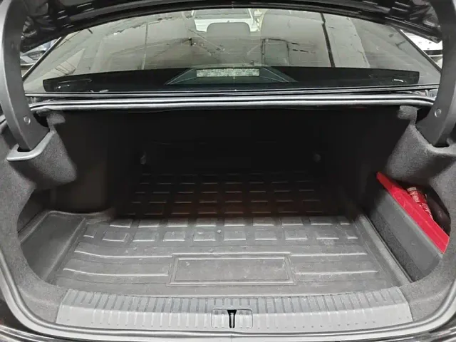Volkswagen Passat — Фото автомобиля 18
