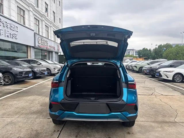 BYD Yuan PLUS — Фото автомобиля 12