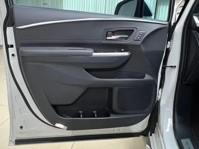Toyota Granvia — Фото автомобиля 8