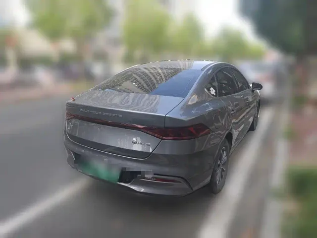 BYD Qin PLUS — Фото автомобиля 4