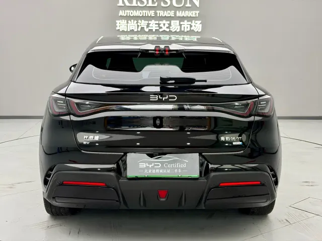 BYD Seal 06 GT — Фото автомобиля 14