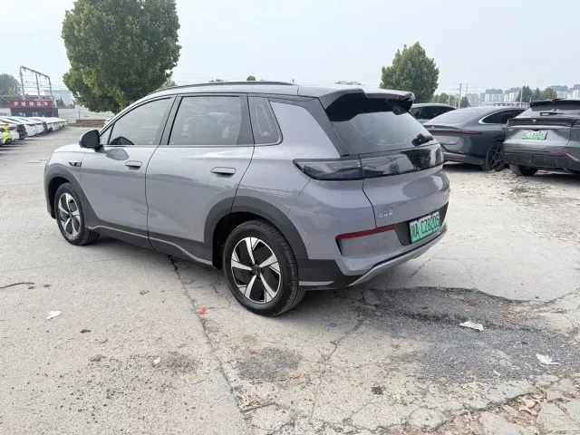 BYD Sealion 05 EV — Фото автомобиля 13