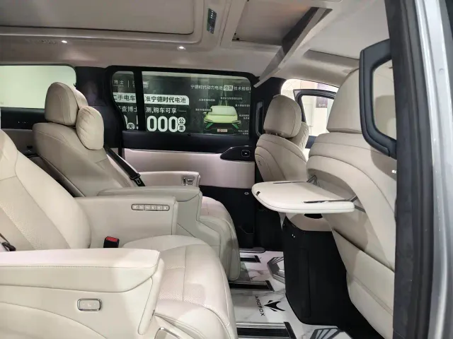 Arcfox Wendao V9 — Фото автомобиля 7
