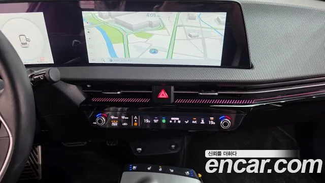 Kia EV6 — Фото автомобиля 18