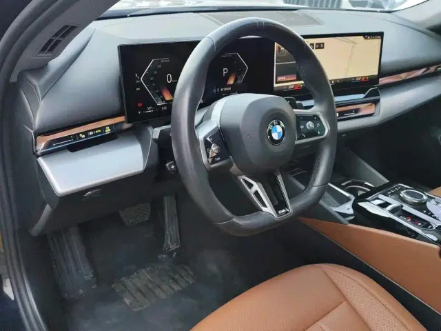 BMW 5 Series — Фото автомобиля 7