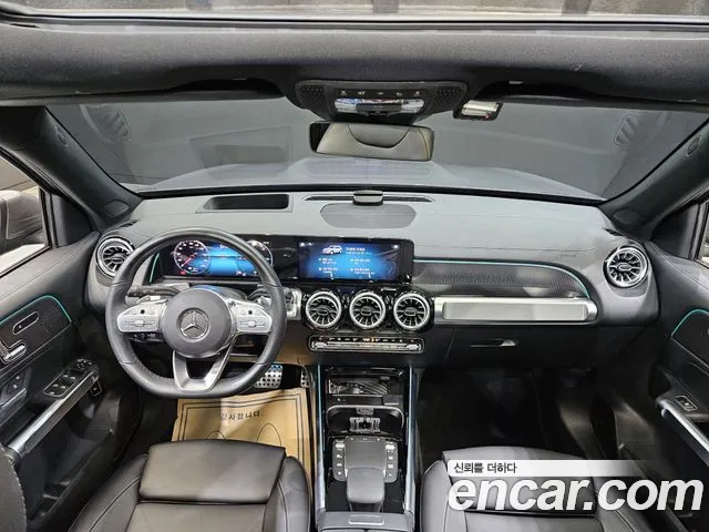 Mercedes-Benz EQB — Фото автомобиля 7