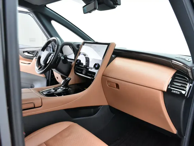 Toyota Alphard — Фото автомобиля 11
