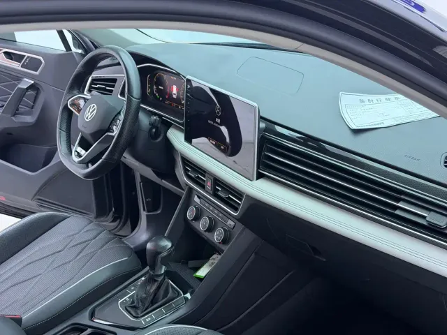 Volkswagen Tiguan L — Фото автомобиля 15