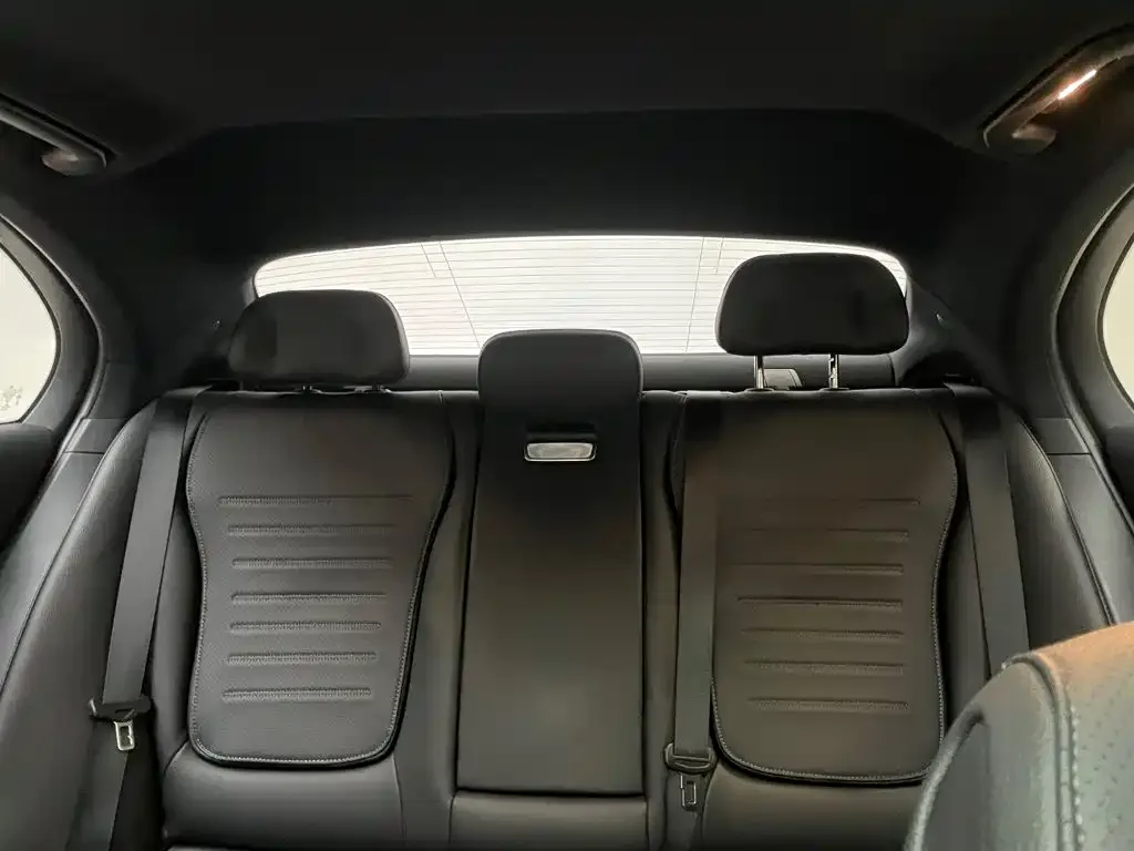 Mercedes-Benz Mercedes-Benz C-Class 2022 Facelift C 200 L Sport — Фото автомобиля 9
