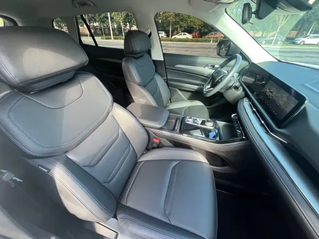 Ford Lingrui — Фото автомобиля 12
