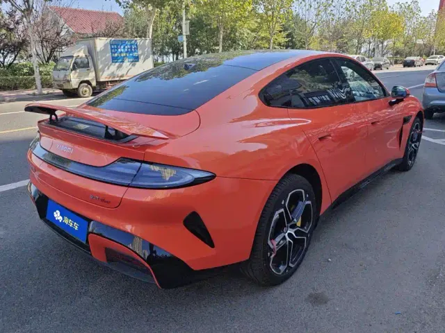 Xiaomi SU7 — Фото автомобиля 3