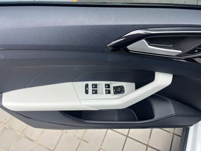 Volkswagen Tharu — Фото автомобиля 15