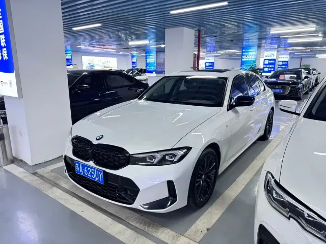 Фотография автомобиля — BMW 3 Series